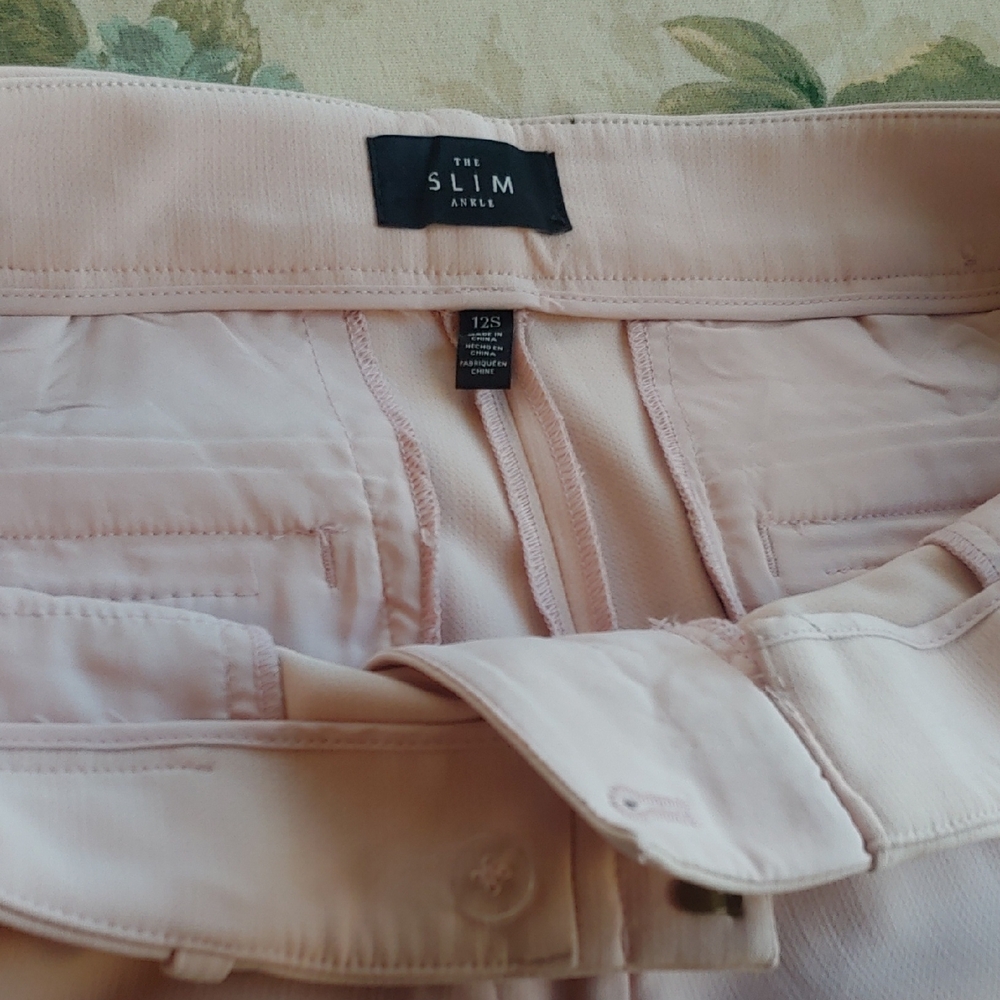 White House Black Market Slim Ankle Pants in Light Pink Women's size 12 Short - Picture 11 of 14
